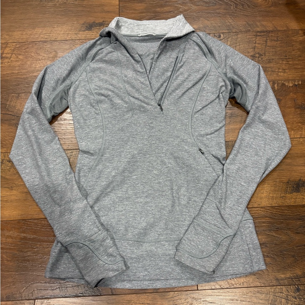 Lululemon athleta think fast Gray Women's pullover size 4